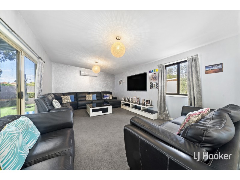 21 Hewlett Circuit, Florey ACT 2615