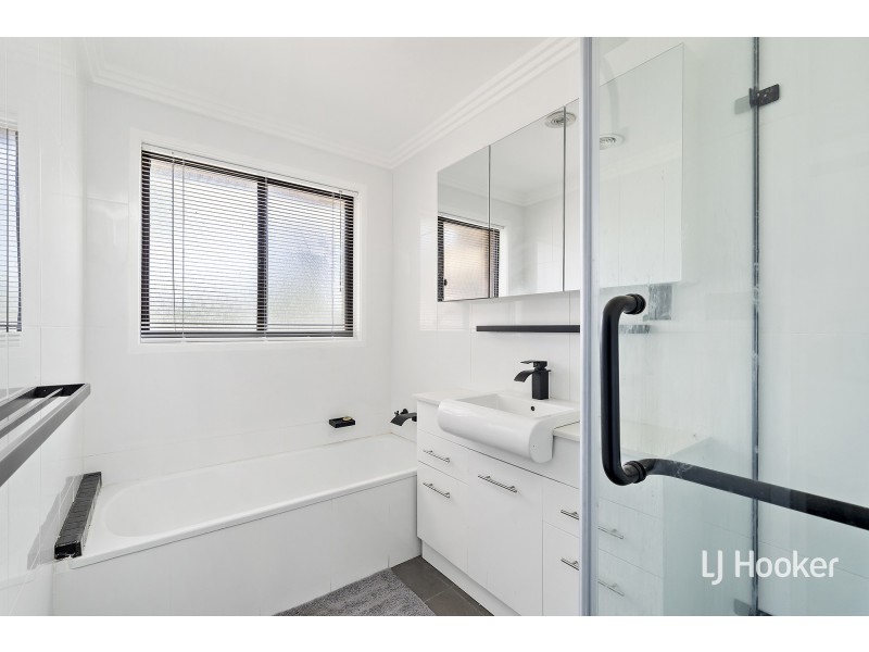 21 Hewlett Circuit, Florey ACT 2615