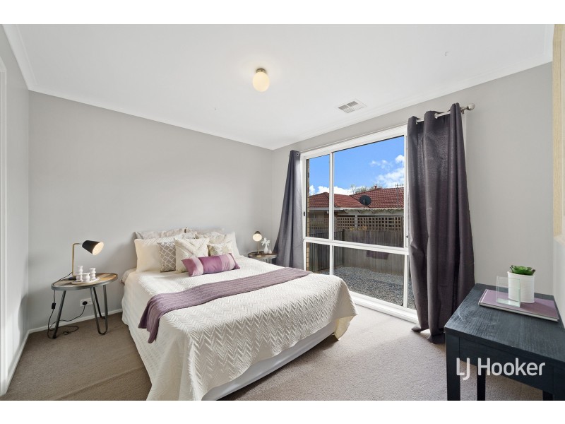 35 Hugh McKay Crescent, Dunlop ACT 2615