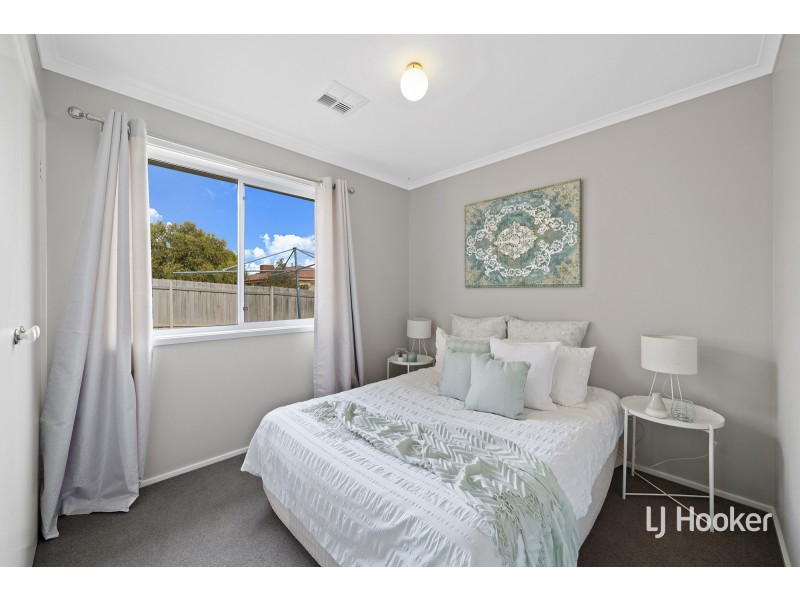35 Hugh McKay Crescent, Dunlop ACT 2615