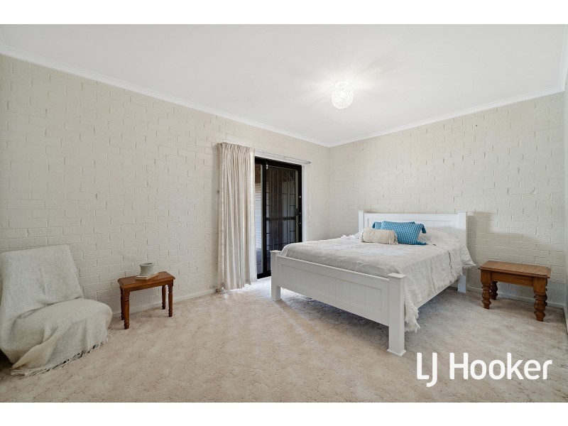 22 Handcock Crescent, Macgregor ACT 2615