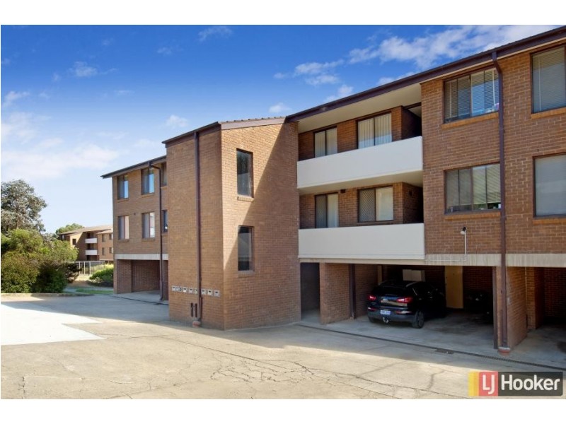2/30 Springvale Drive, Hawker ACT 2614