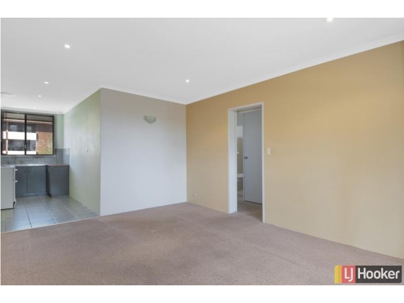 2/30 Springvale Drive, Hawker ACT 2614