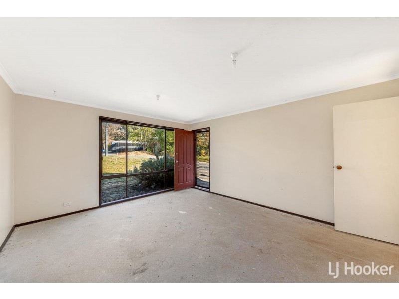25 Le Souef Crescent, Florey ACT 2615