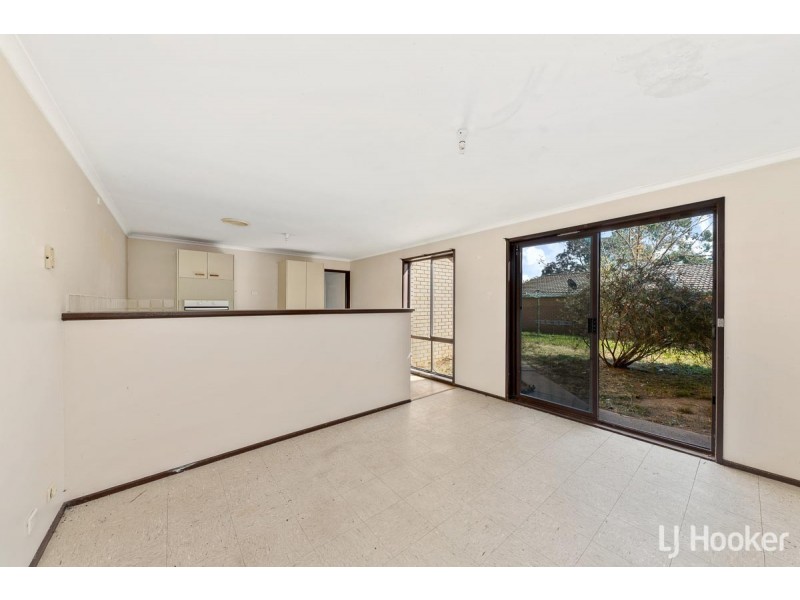 25 Le Souef Crescent, Florey ACT 2615