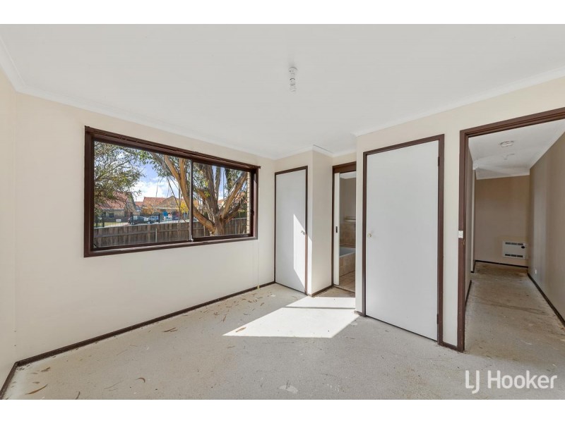25 Le Souef Crescent, Florey ACT 2615