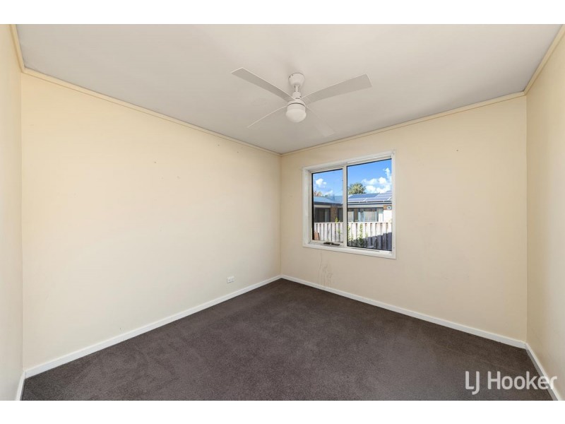 40 Mackennal Street, Lyneham ACT 2602