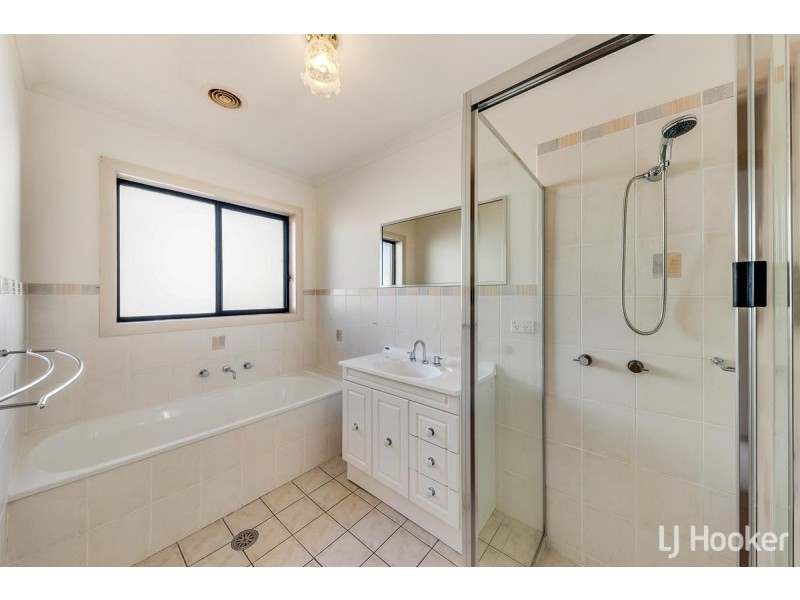 2 Amarina Street, Palmerston ACT 2913