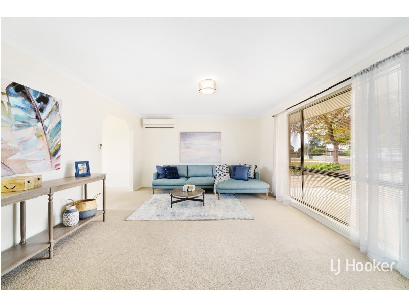13 Baume Crescent, Mckellar ACT 2617