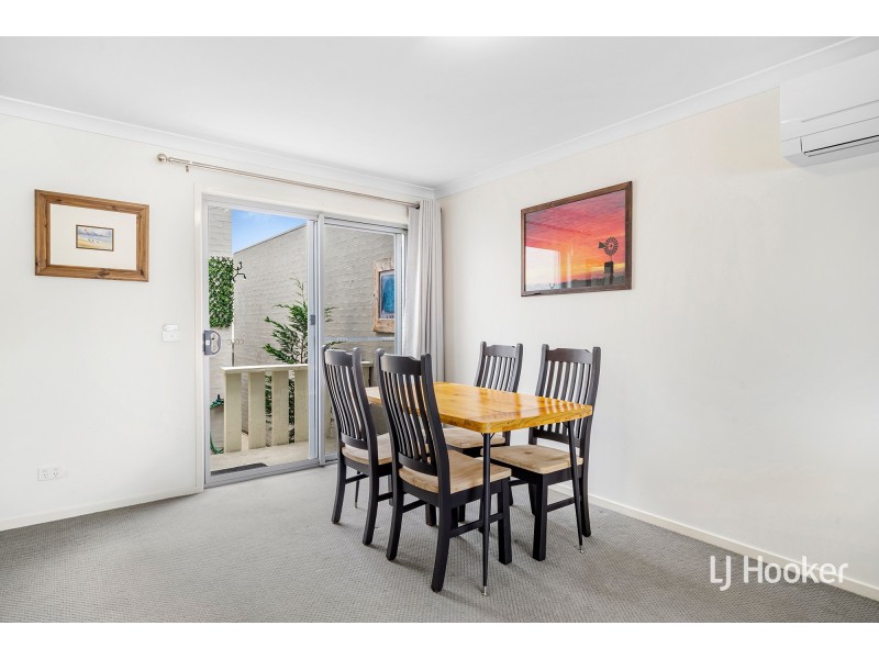4 Rowland Street, Macgregor ACT 2615