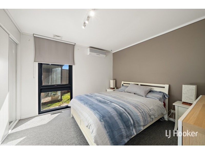 4 Seccombe Place, Macgregor ACT 2615