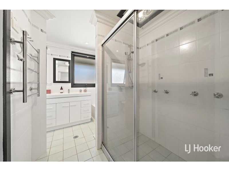 4 Seccombe Place, Macgregor ACT 2615