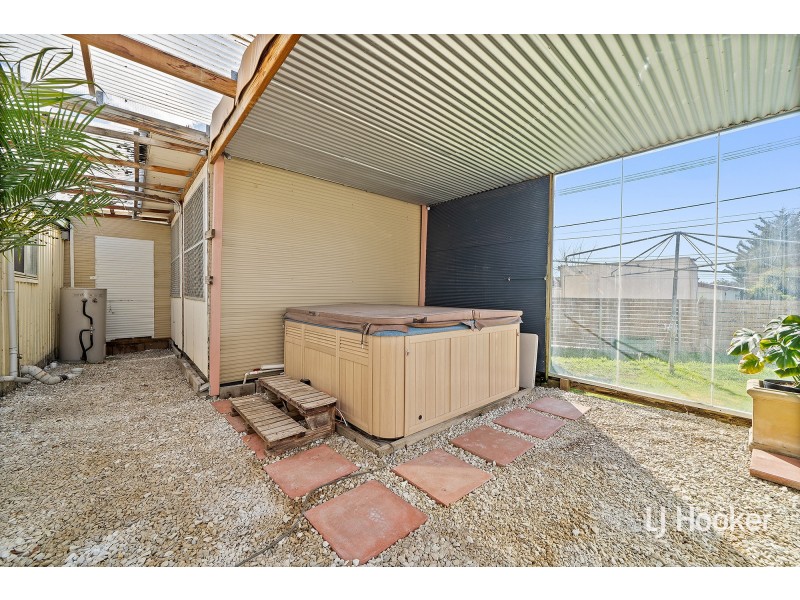 4 Seccombe Place, Macgregor ACT 2615