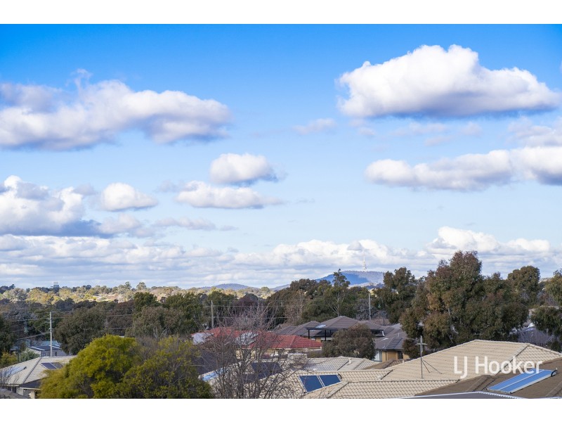 66 Macfarlane Burnet Avenue, Macgregor ACT 2615