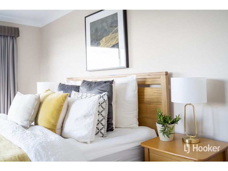 66 Macfarlane Burnet Avenue, Macgregor ACT 2615