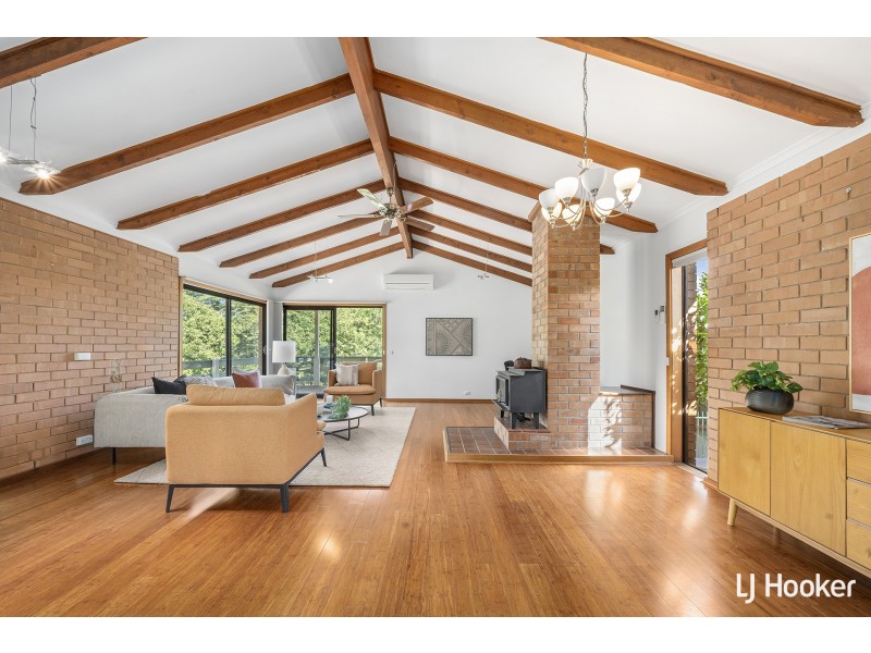 218 Southern Cross Drive, Latham ACT 2615