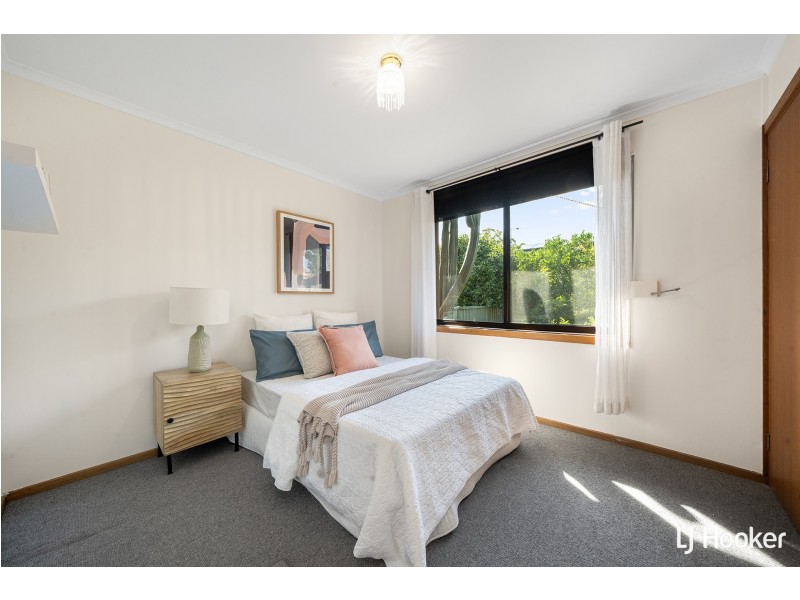 218 Southern Cross Drive, Latham ACT 2615