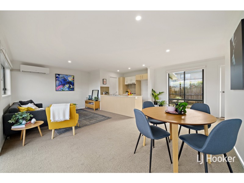 14/4 Annie Douglas Street, Casey ACT 2913