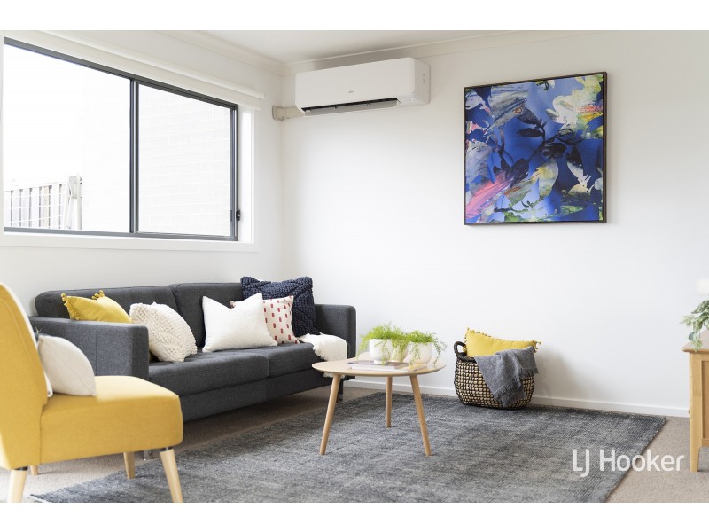 14/4 Annie Douglas Street, Casey ACT 2913