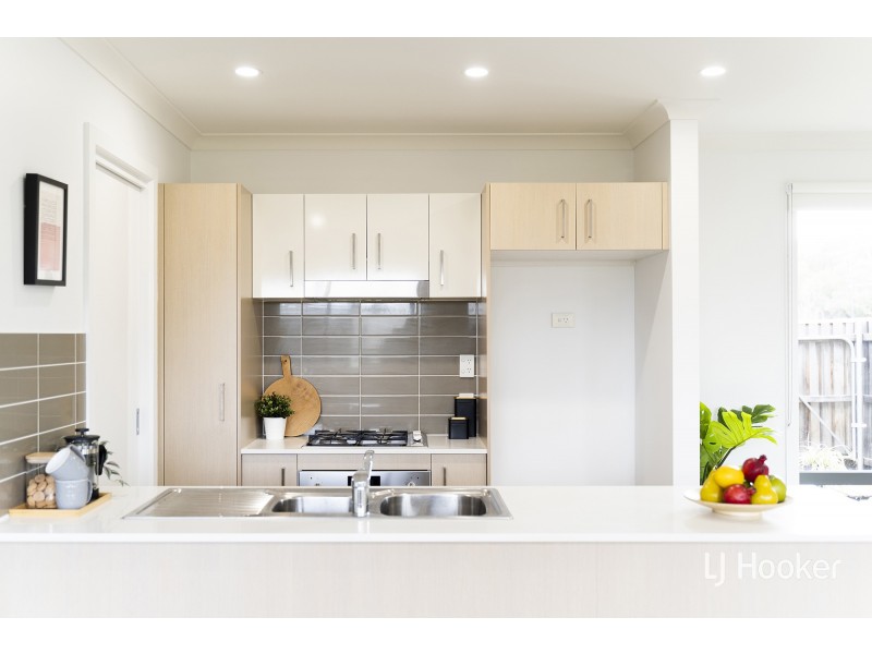 14/4 Annie Douglas Street, Casey ACT 2913