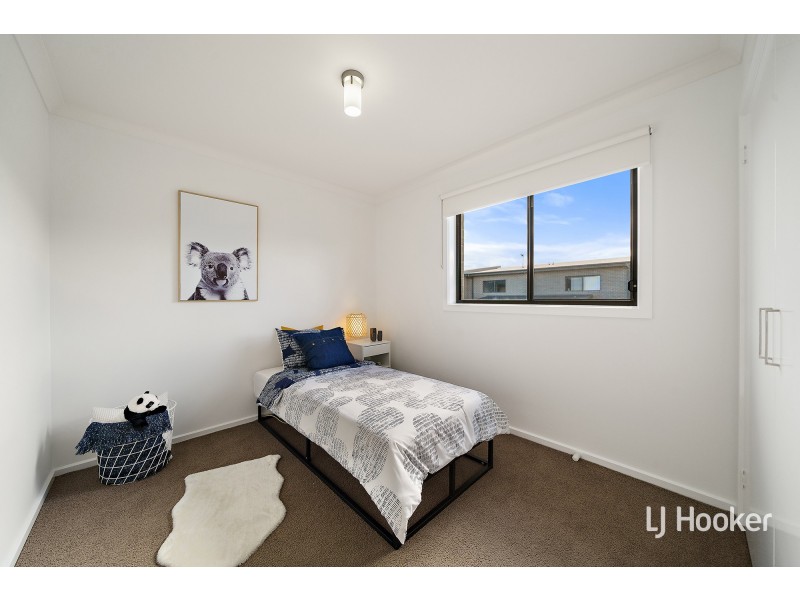 14/4 Annie Douglas Street, Casey ACT 2913