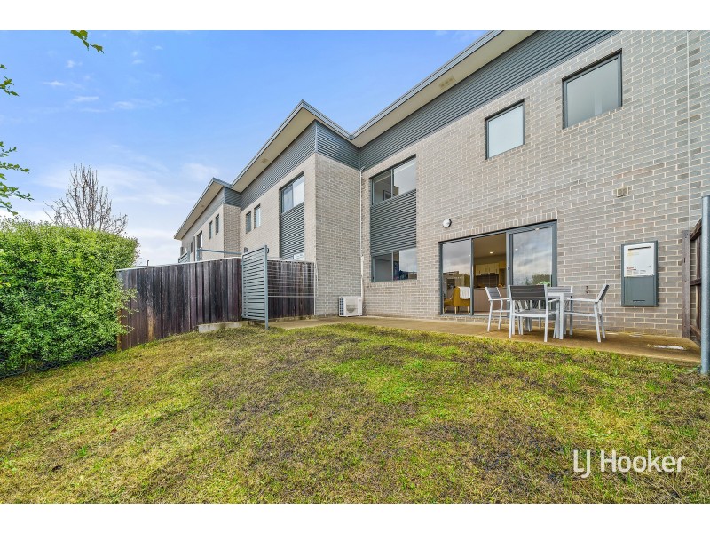 14/4 Annie Douglas Street, Casey ACT 2913
