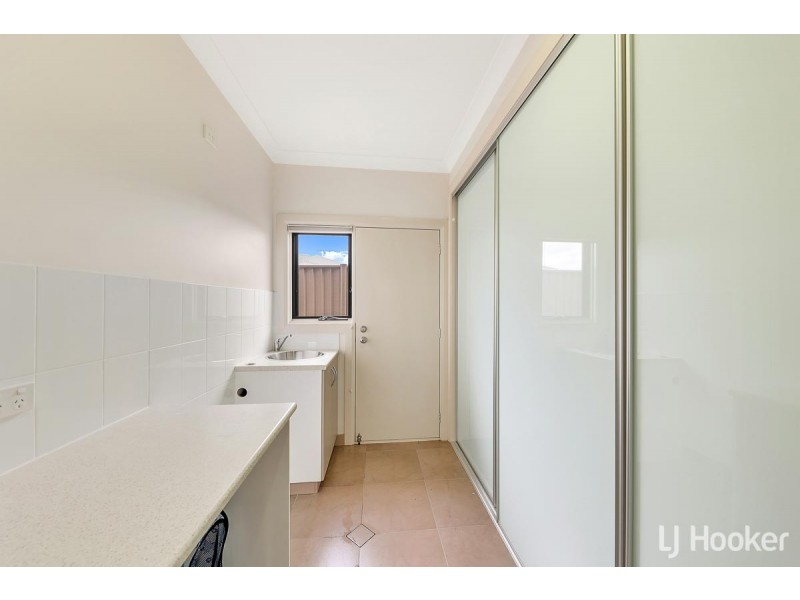 45 Jeanne Young Circuit, Mckellar ACT 2617