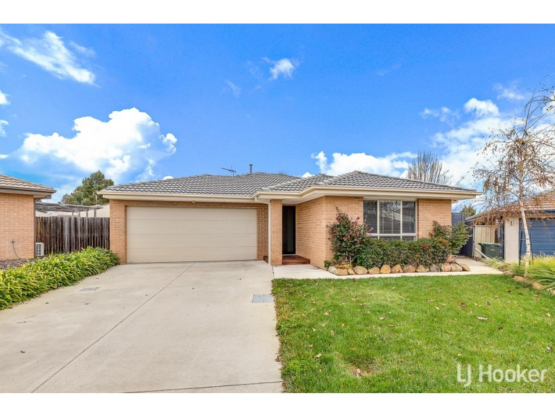 12 Boelke Place, Macgregor ACT 2615