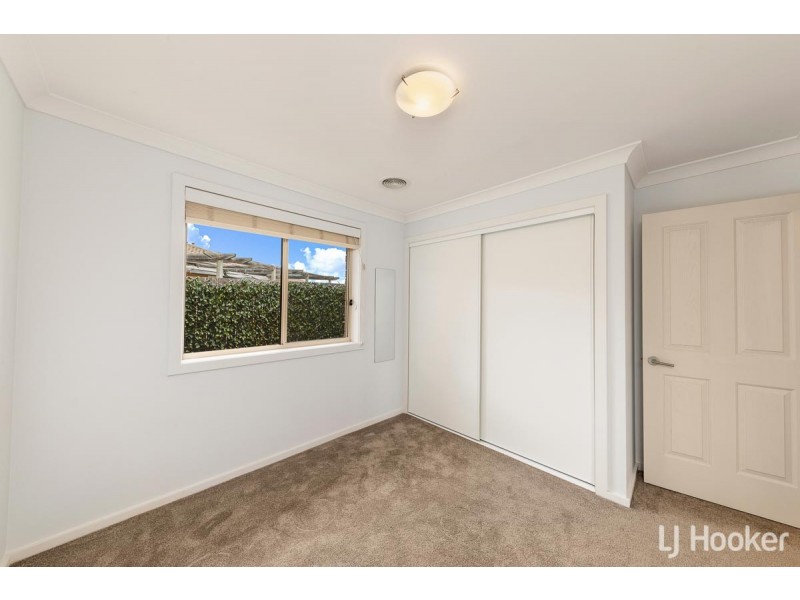 12 Boelke Place, Macgregor ACT 2615