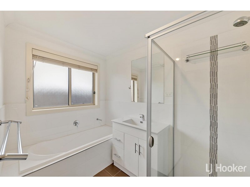 12 Boelke Place, Macgregor ACT 2615