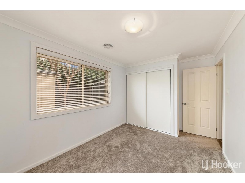 12 Boelke Place, Macgregor ACT 2615