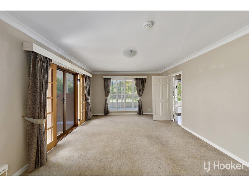 16 Wagga Street, Farrer ACT 2607