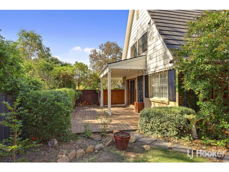 16 Wagga Street, Farrer ACT 2607