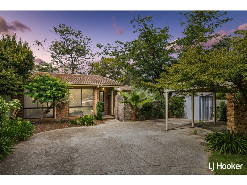 18 Stenhouse Close, Evatt ACT 2617