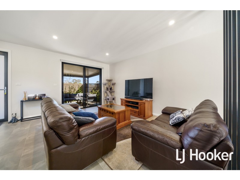 1/15 Gibbes Place, Weetangera ACT 2614