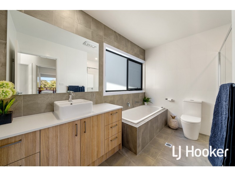 1/15 Gibbes Place, Weetangera ACT 2614