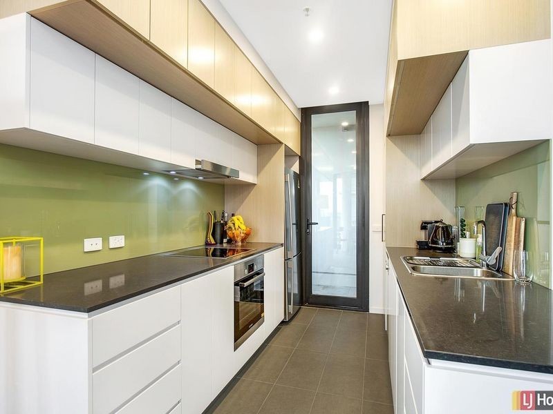 27/97 Eastern Valley Way, Belconnen ACT 2617