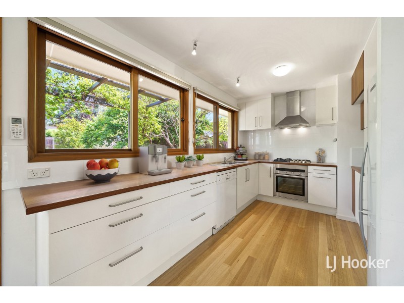 5 Moy Place, Macquarie ACT 2614