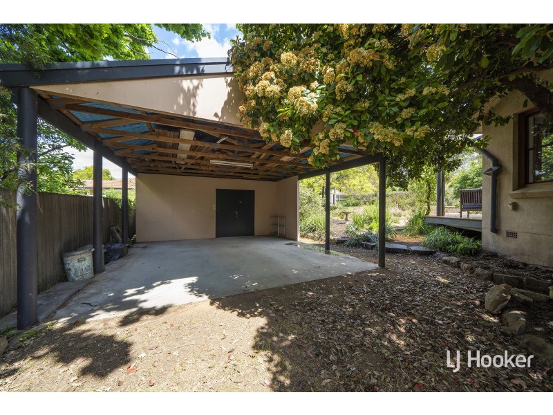 5 Moy Place, Macquarie ACT 2614