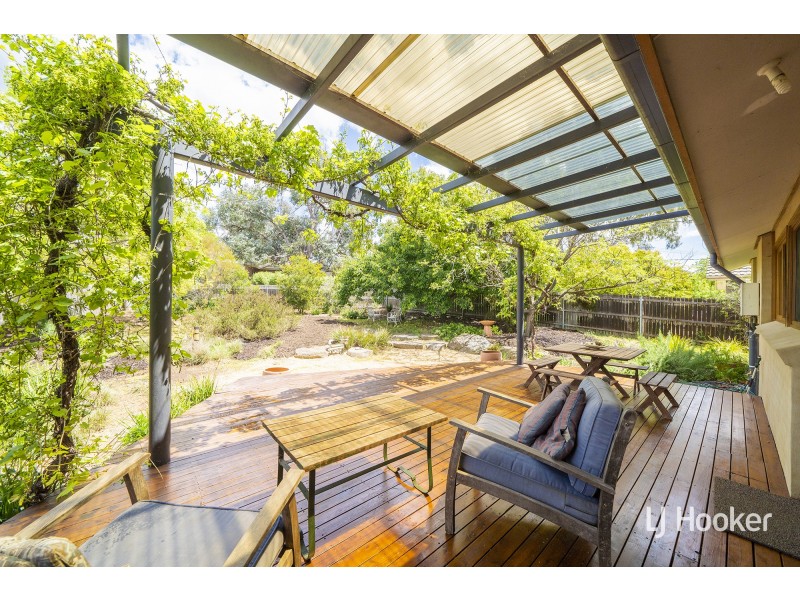 5 Moy Place, Macquarie ACT 2614