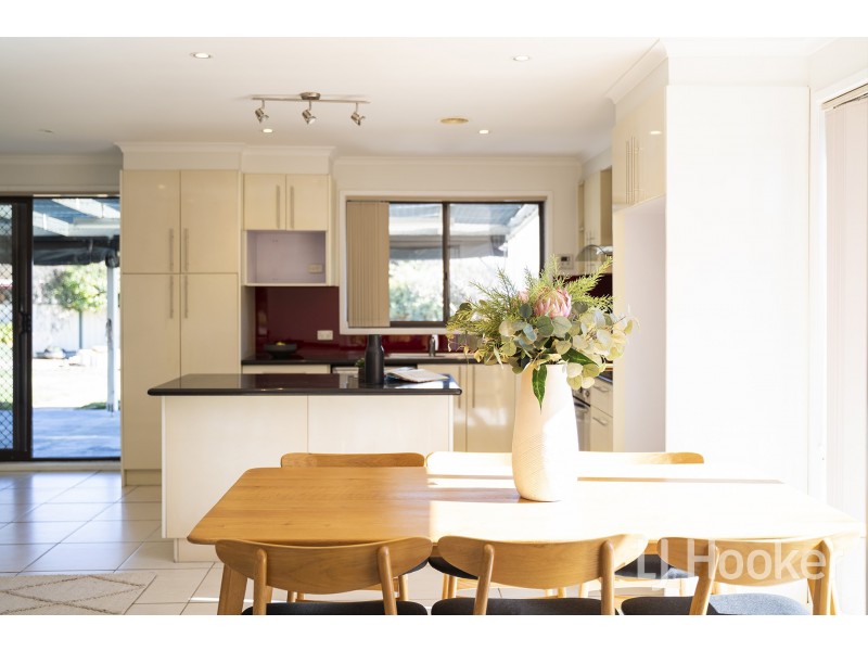 8 Groveland Crescent, Isabella Plains ACT 2905