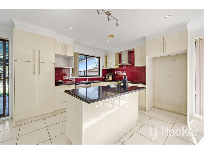 8 Groveland Crescent, Isabella Plains ACT 2905