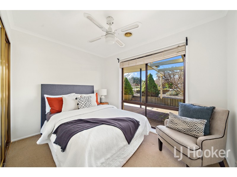 8 Groveland Crescent, Isabella Plains ACT 2905