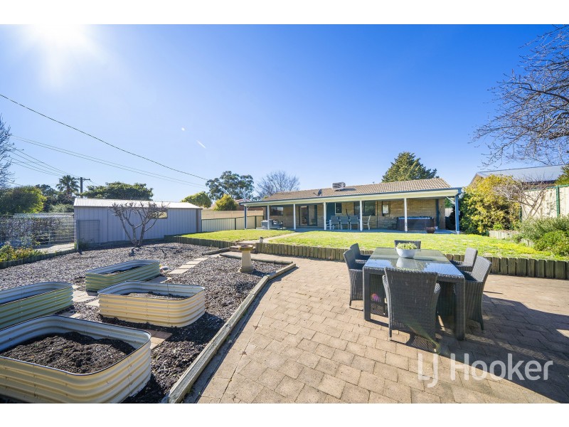 8 Groveland Crescent, Isabella Plains ACT 2905