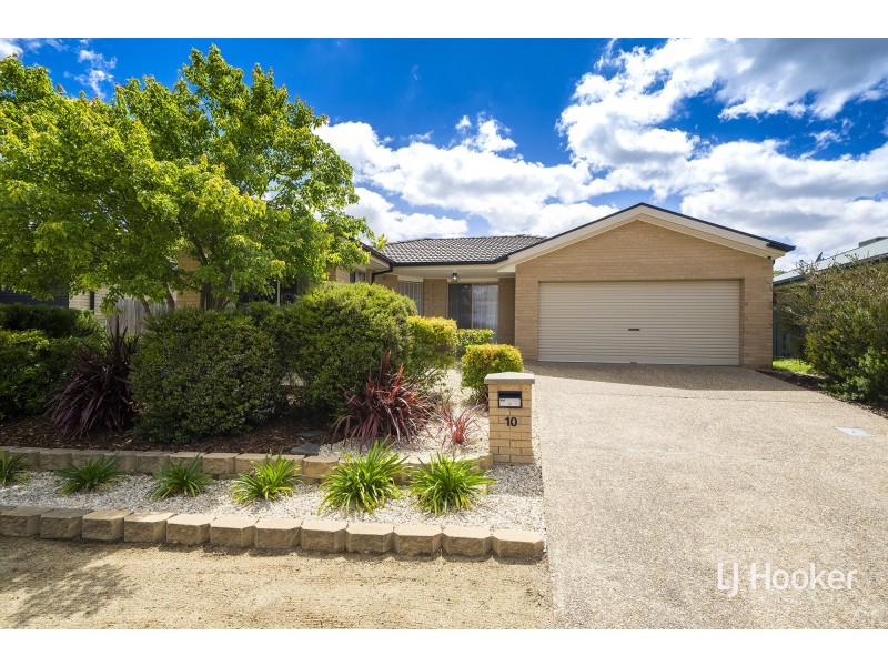 10 Courtneidge Street, Dunlop ACT 2615