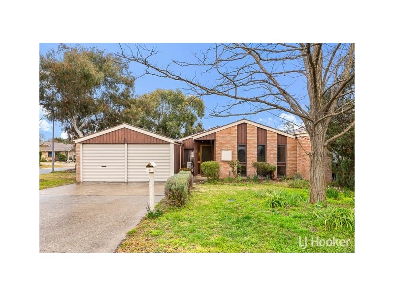 18 Le Souef Crescent, Florey ACT 2615