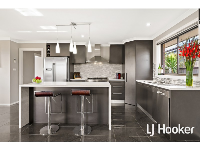 58 Hilda Kincaid Crescent, Macgregor ACT 2615