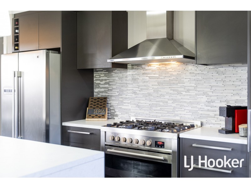 58 Hilda Kincaid Crescent, Macgregor ACT 2615