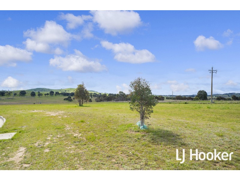 58 Hilda Kincaid Crescent, Macgregor ACT 2615