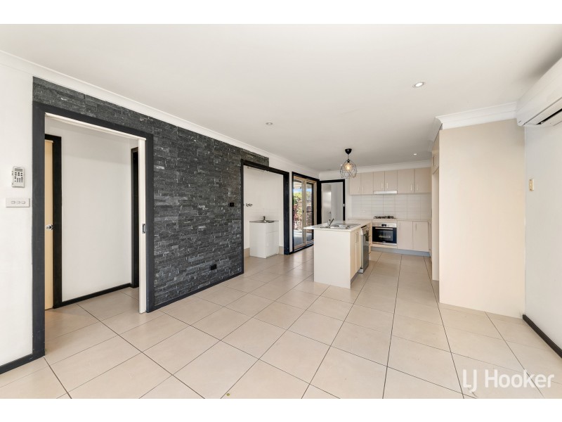 24 Salisbury Street, Casey ACT 2913